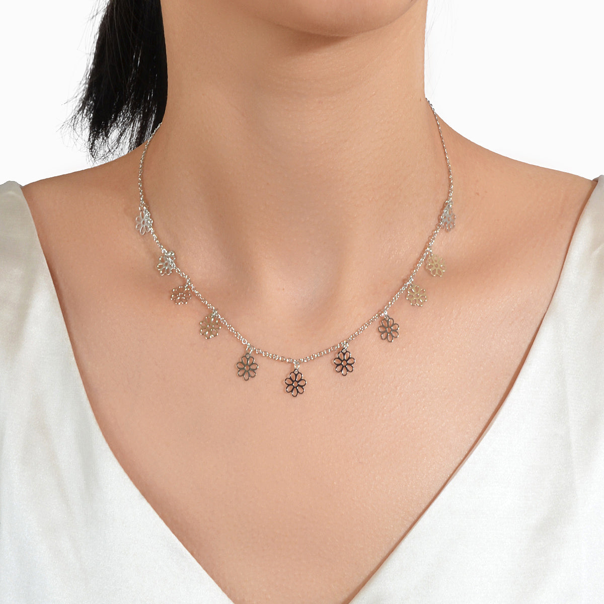 two tone daisy blossom charm necklace showing premium lobster safety clasp loop