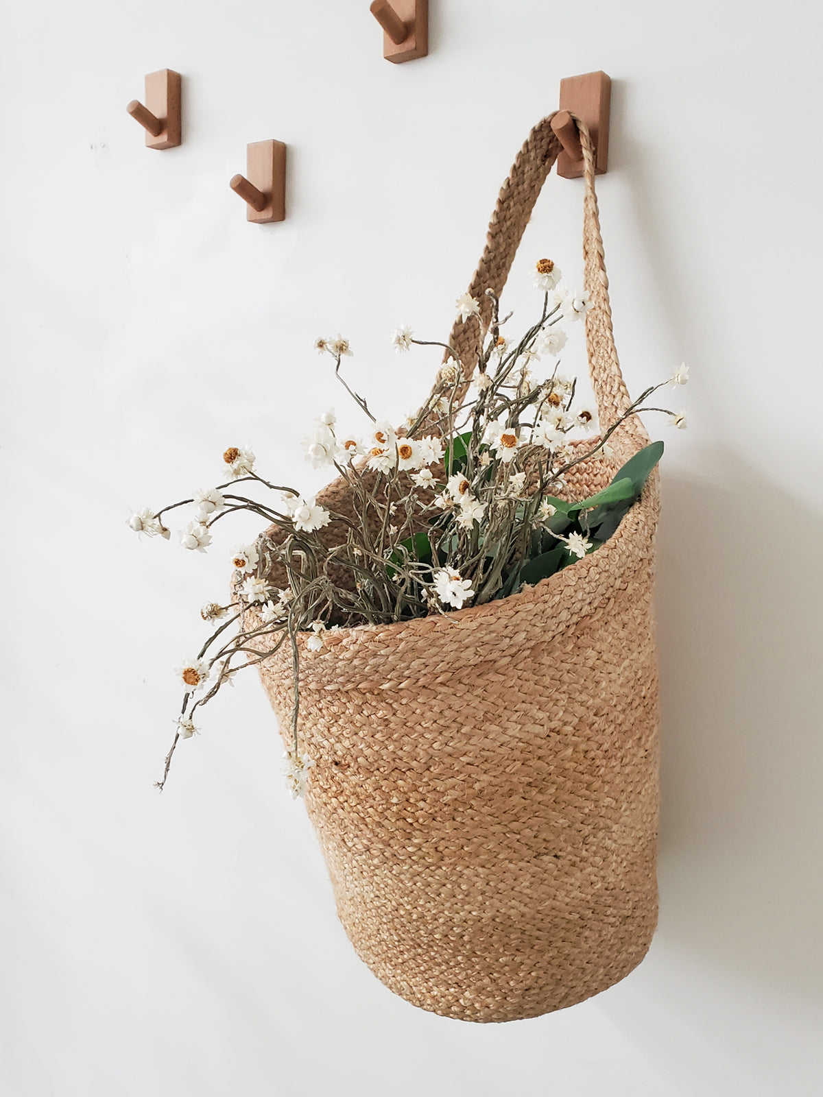 rustic woven decorative hanging pocket basket for home wall organization