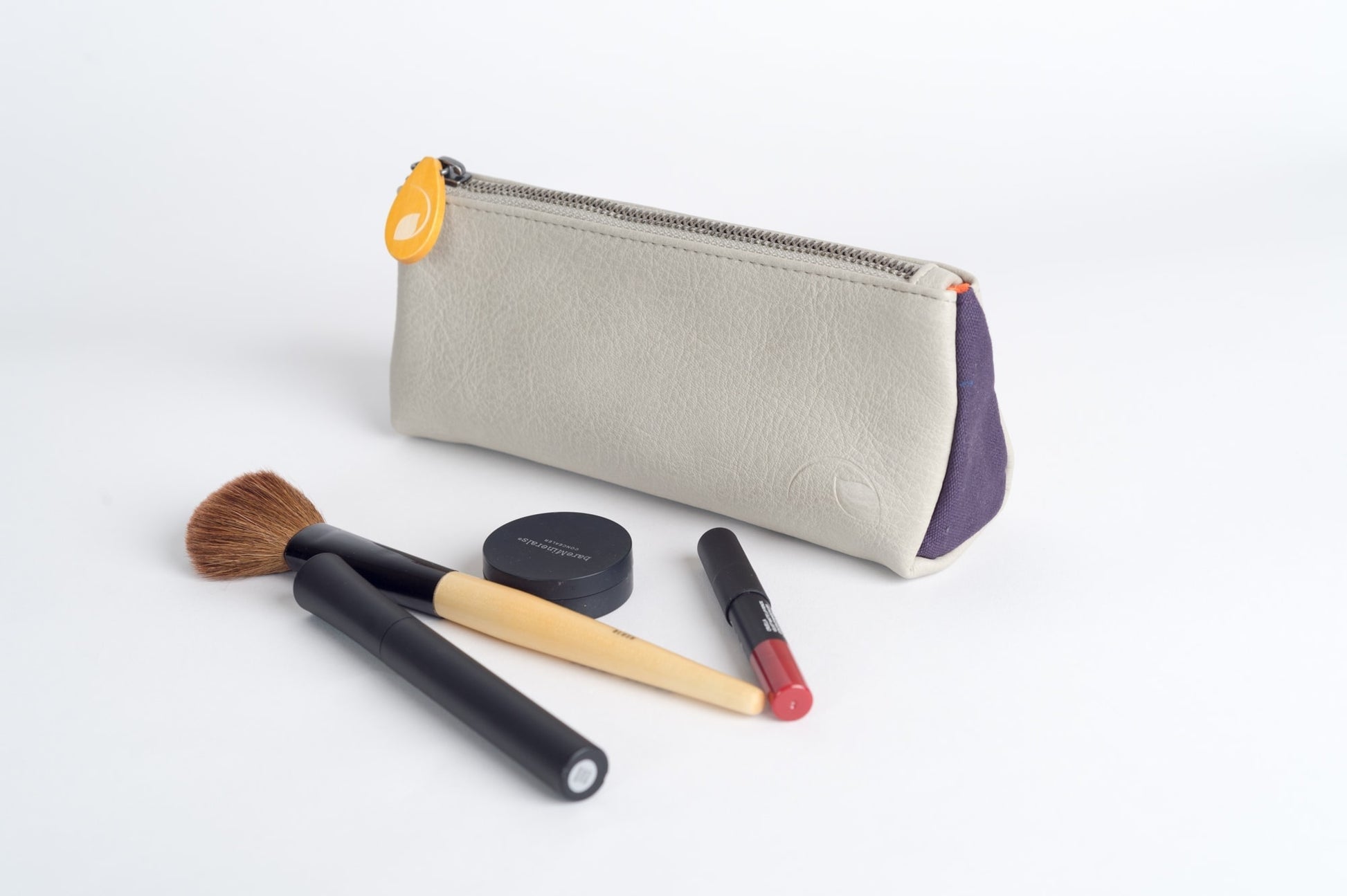 waterproof travel canvas makeup organizer case with flat base design upright
