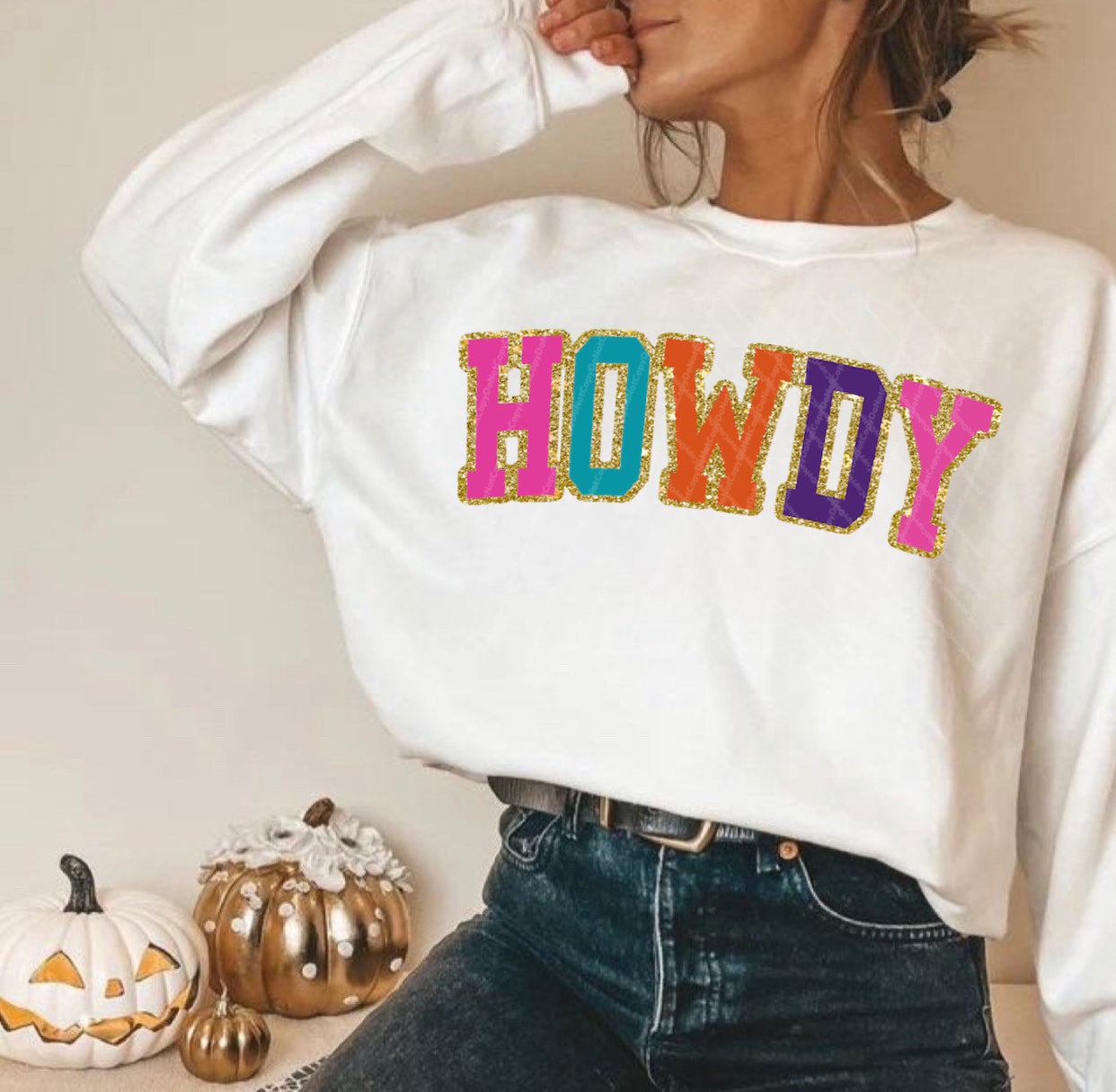 western style graphic t-shirt with sparkling Howdy glitter print white sweatshirt